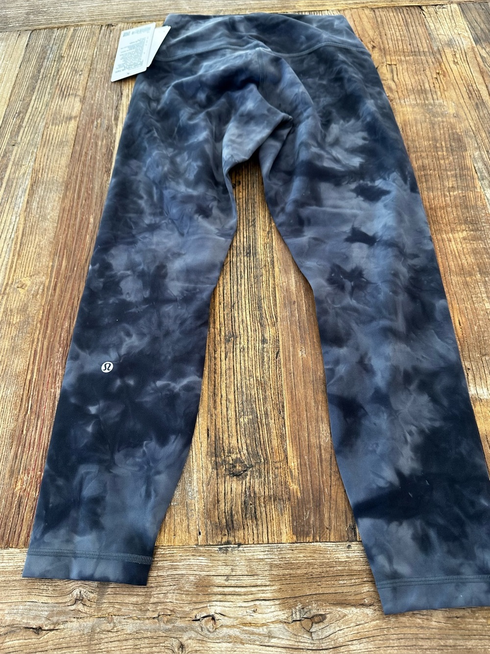lululemon athletica Black & Gray Tie-Dye Leggings - Picture 6 of 7